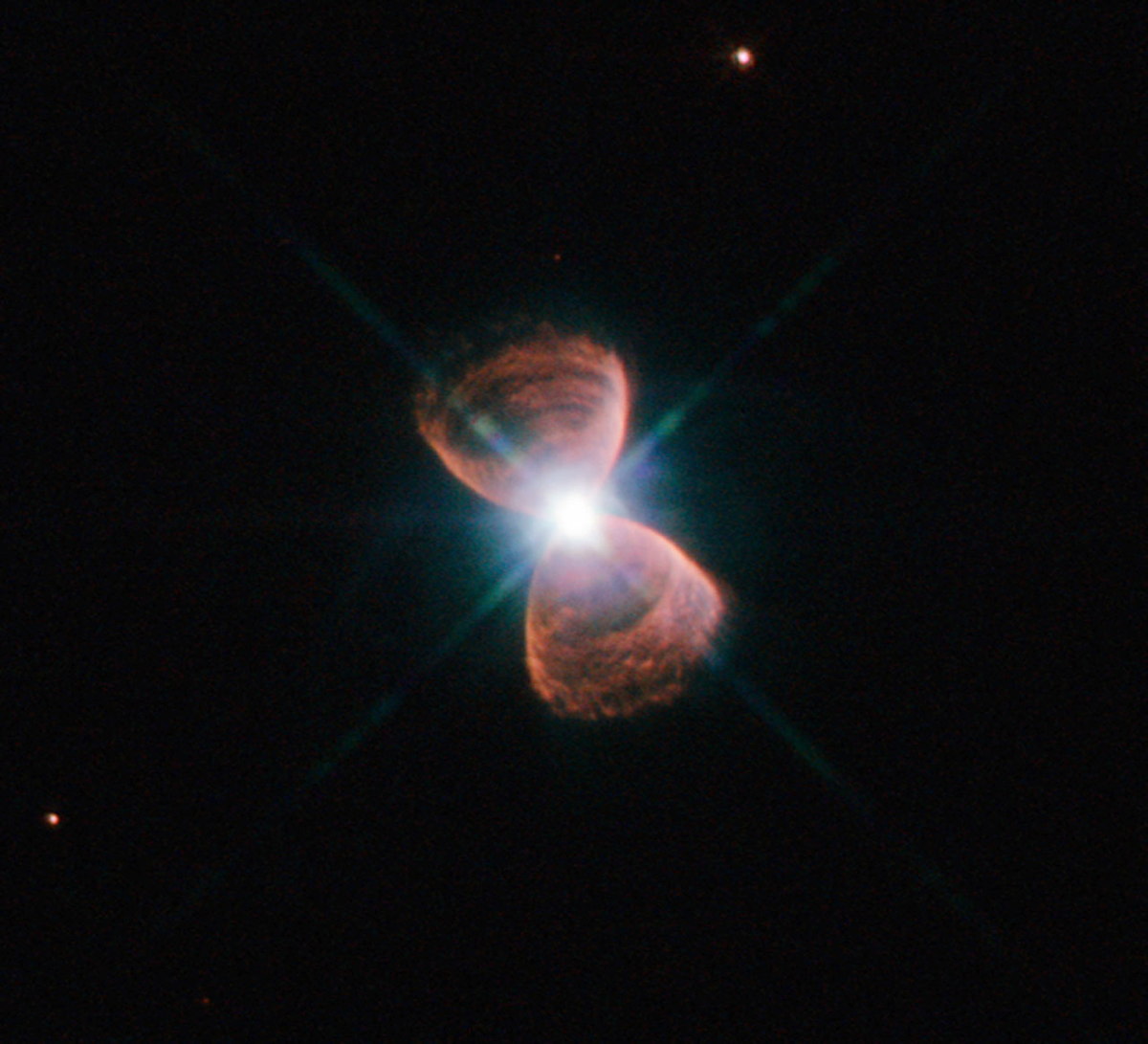Mystery Alignment of Dying Stars Puzzles Scientists